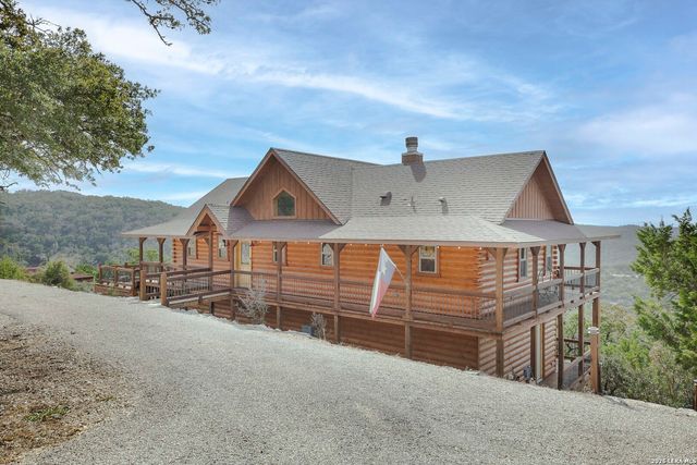 313 Timber Ridge, Pipe Creek, TX 78063