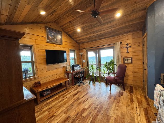 313 Timber Ridge, Pipe Creek, TX 78063