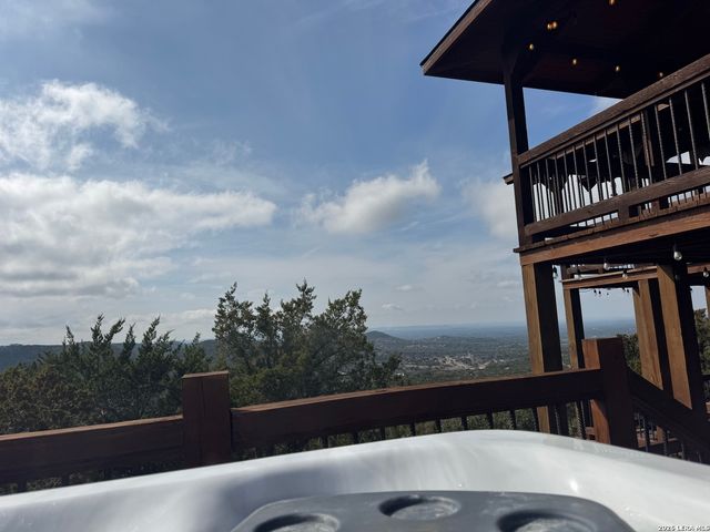 313 Timber Ridge, Pipe Creek, TX 78063