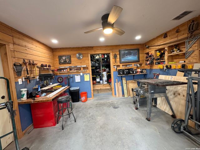 313 Timber Ridge, Pipe Creek, TX 78063