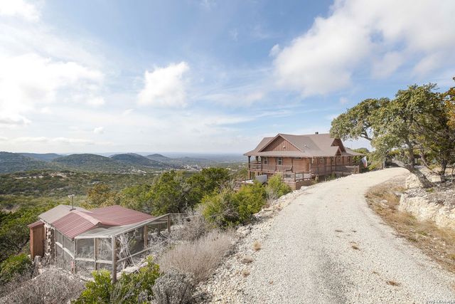 313 Timber Ridge, Pipe Creek, TX 78063