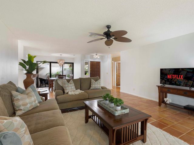 6 S Lakeshore Drive, Hypoluxo, FL 33462