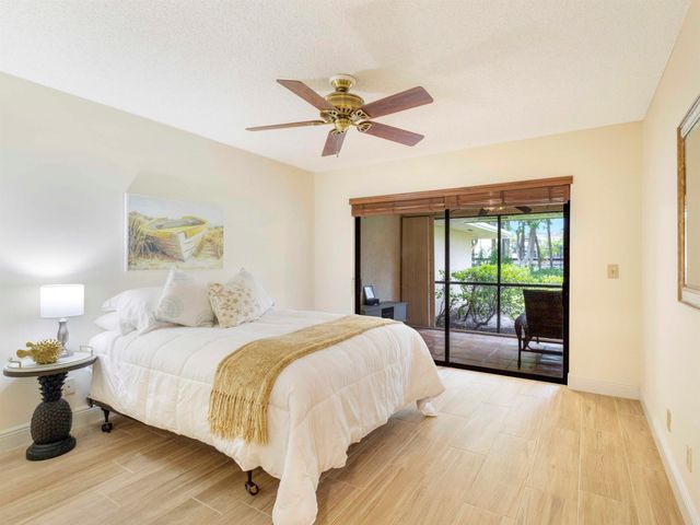 6 S Lakeshore Drive, Hypoluxo, FL 33462