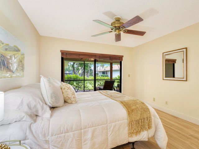 6 S Lakeshore Drive, Hypoluxo, FL 33462