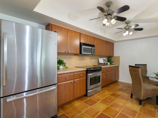 6 S Lakeshore Drive, Hypoluxo, FL 33462