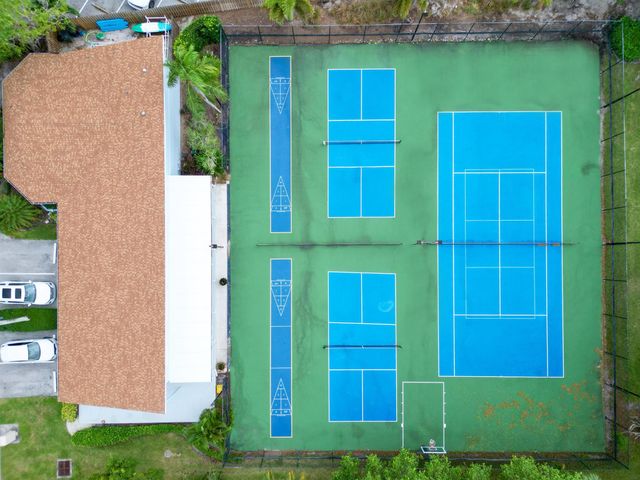 6 S Lakeshore Drive, Hypoluxo, FL 33462