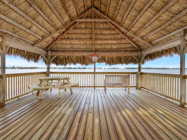 6 S Lakeshore Drive, Hypoluxo, FL 33462