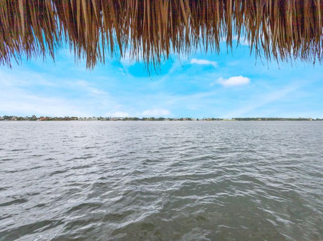 6 S Lakeshore Drive, Hypoluxo, FL 33462