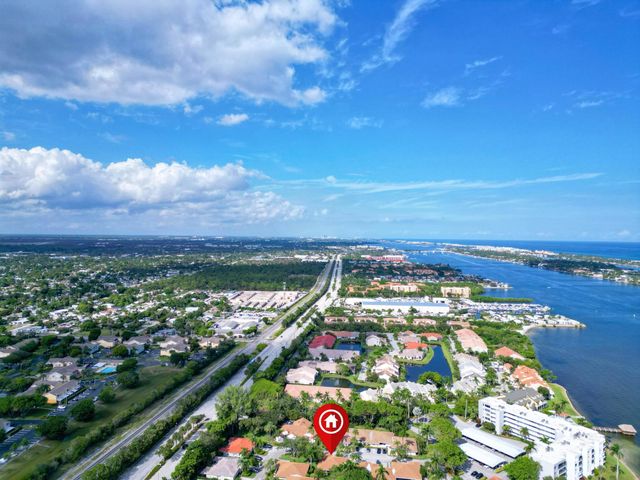 6 S Lakeshore Drive, Hypoluxo, FL 33462