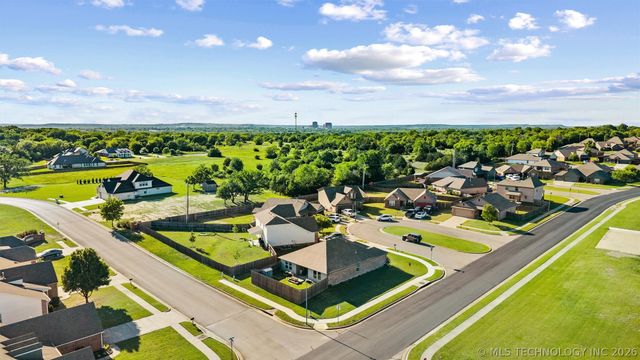 3013 Blake Circle, Bartlesville, OK 74006