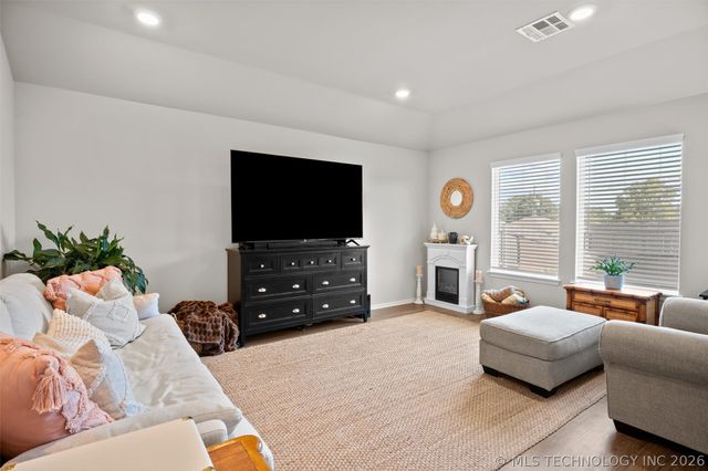3013 Blake Circle, Bartlesville, OK 74006