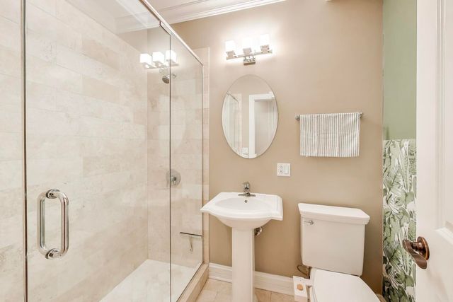 857 N Hermitage Avenue 2, Chicago, IL 60622