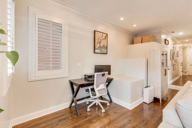 857 N Hermitage Avenue 2, Chicago, IL 60622