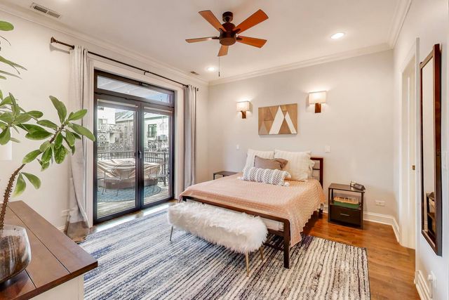 857 N Hermitage Avenue 2, Chicago, IL 60622