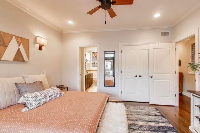 857 N Hermitage Avenue 2, Chicago, IL 60622