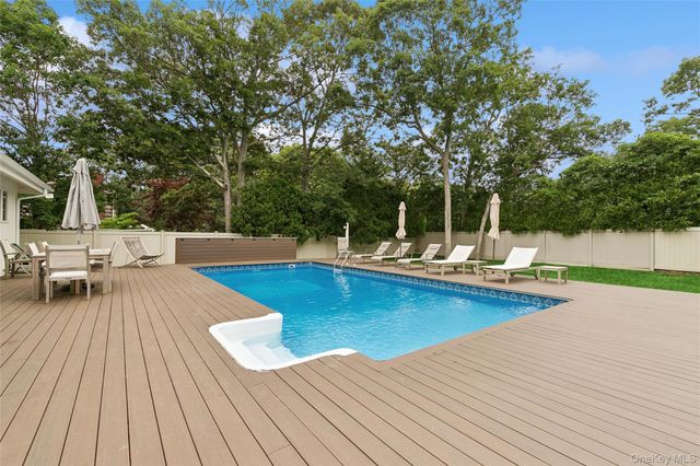 3 Harbor Road, Hampton Bays, NY 11946