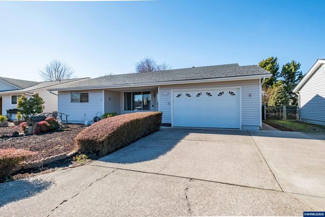 309 S Columbia Dr, Woodburn, OR 97071