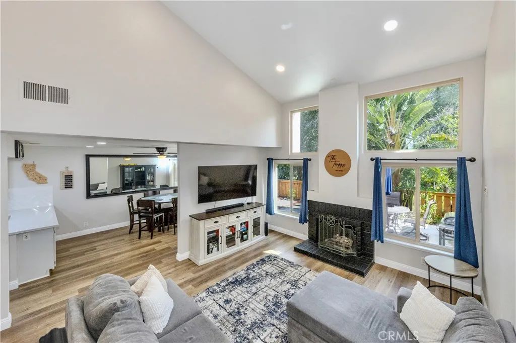 6597 E Camino Vista 2, Anaheim Hills, CA 92807