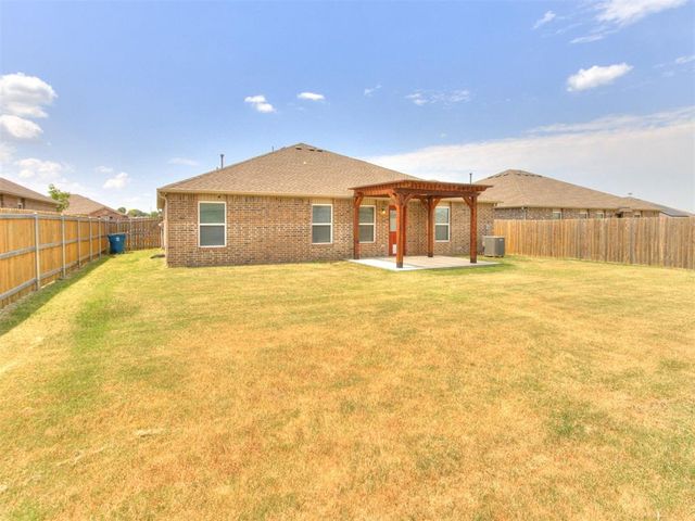452 Fox Den Drive, Newcastle, OK 73065