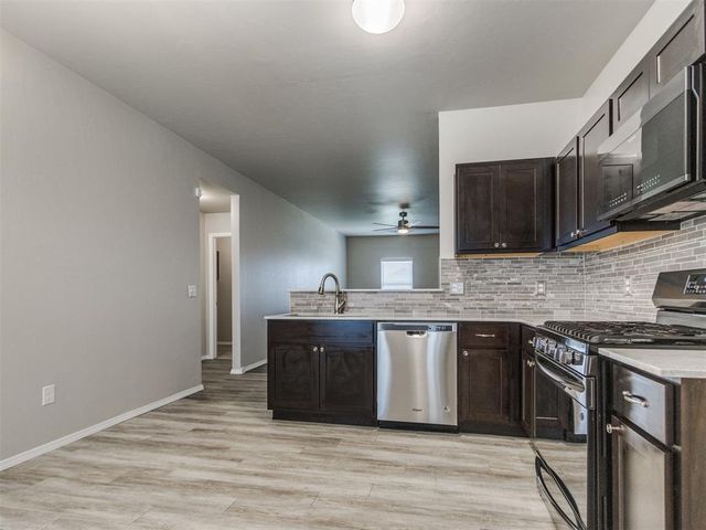 452 Fox Den Drive, Newcastle, OK 73065