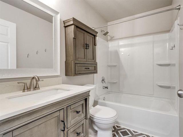452 Fox Den Drive, Newcastle, OK 73065