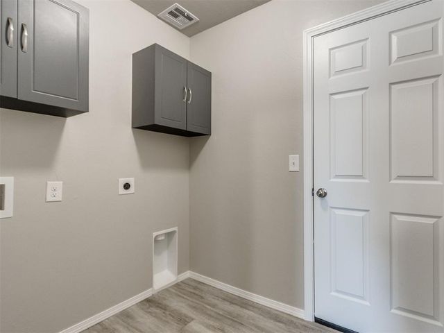 452 Fox Den Drive, Newcastle, OK 73065
