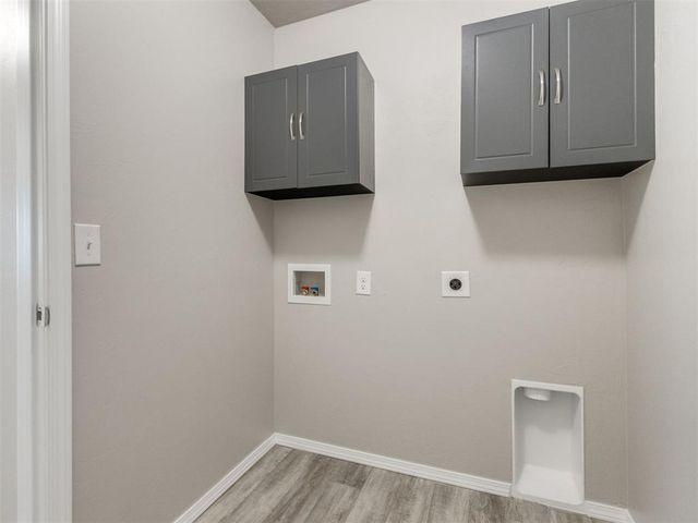 452 Fox Den Drive, Newcastle, OK 73065