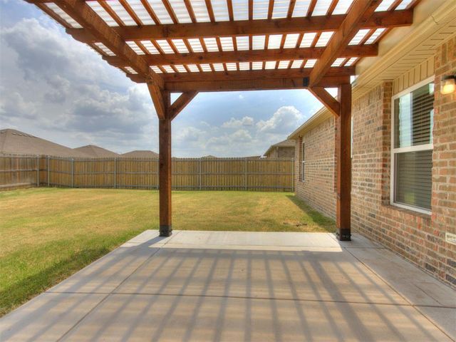 452 Fox Den Drive, Newcastle, OK 73065