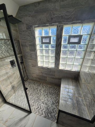 4324 N 14th STREET, Milwaukee, WI 53209