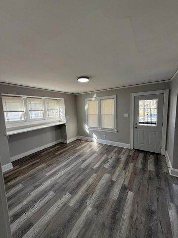 4324 N 14th STREET, Milwaukee, WI 53209