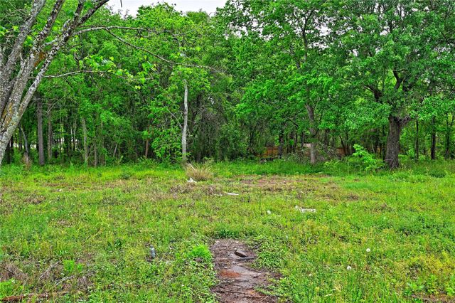 302 Smith Road, Magnolia, TX 77354