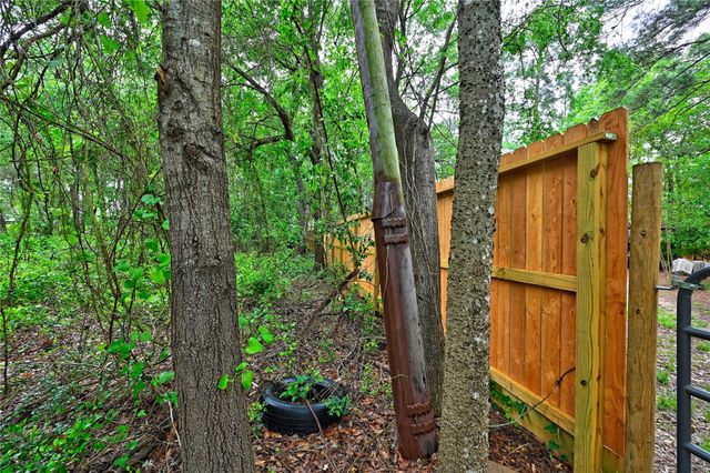 302 Smith Road, Magnolia, TX 77354