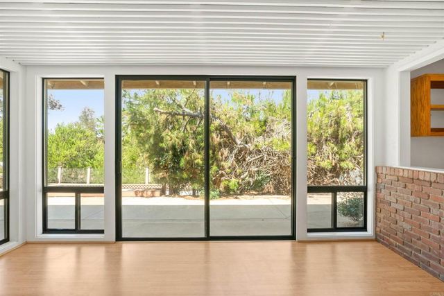 1060 Evergreen Lane, Vista, CA 92084