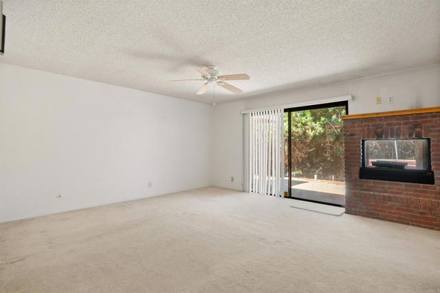 1060 Evergreen Lane, Vista, CA 92084
