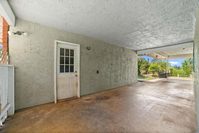 1060 Evergreen Lane, Vista, CA 92084