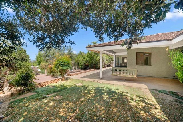 1060 Evergreen Lane, Vista, CA 92084