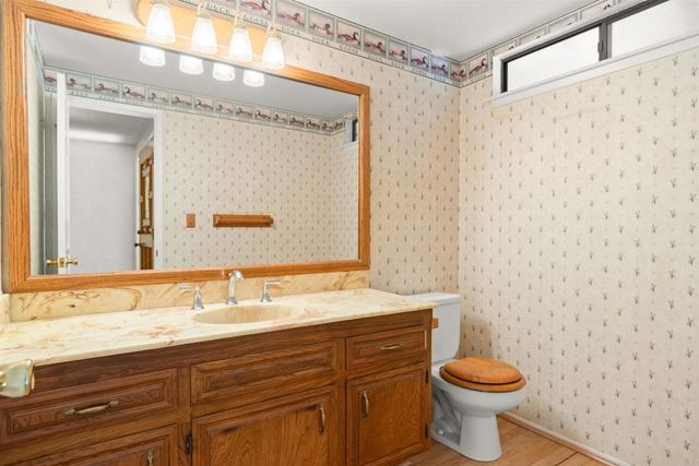 1060 Evergreen Lane, Vista, CA 92084
