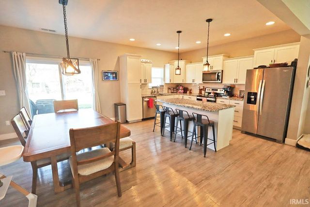 19202 Braeburn Drive, Evansville, IN 47725