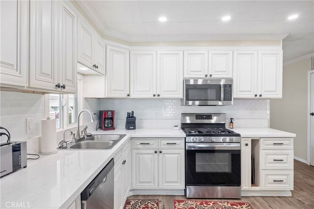 127 Brookside Lane, Oceanside, CA 92056