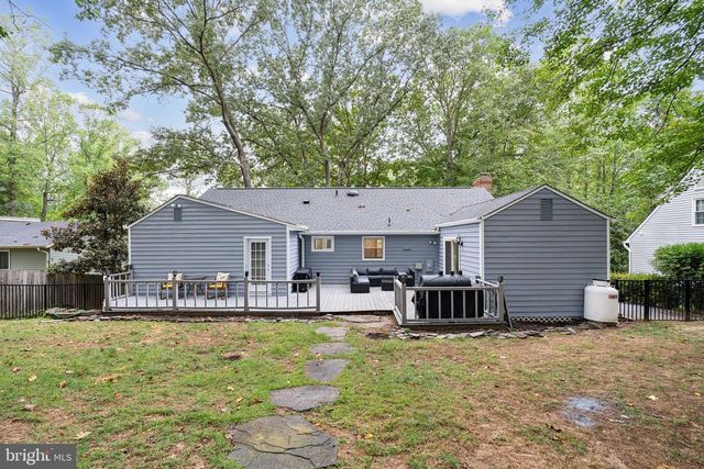 2010 MIDSHIPMAN DR, Stafford, VA 22554