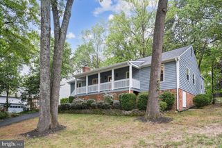 2010 MIDSHIPMAN DR, Stafford, VA 22554