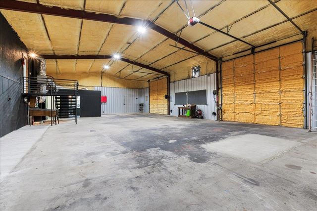 2505 Pace Bend RD S, Spicewood, TX 78669