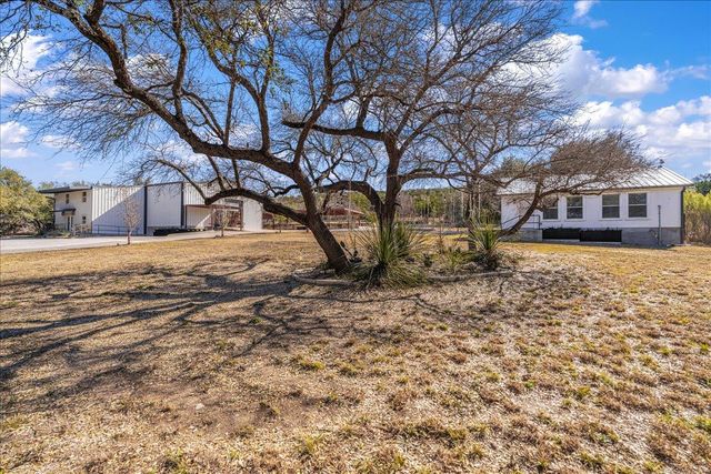 2505 Pace Bend RD S, Spicewood, TX 78669