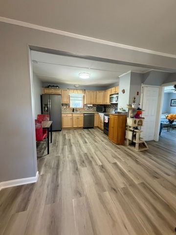 96 Second St, North Andover, MA 01845