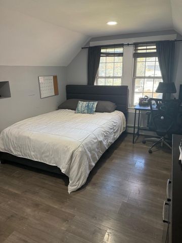96 Second St, North Andover, MA 01845