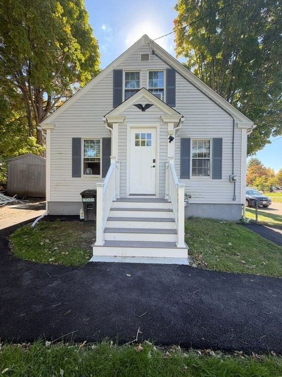 96 Second St, North Andover, MA 01845