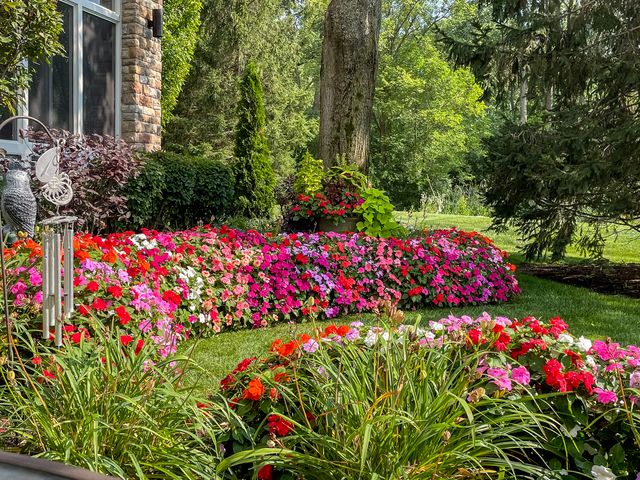 38856 N Cedar Crest Drive, Lake Villa, IL 60046