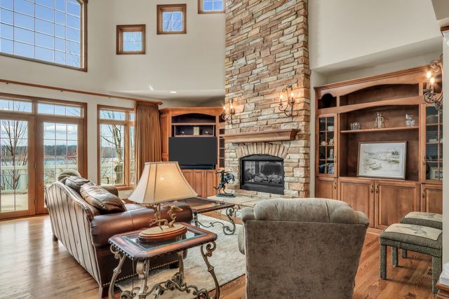 38856 N Cedar Crest Drive, Lake Villa, IL 60046