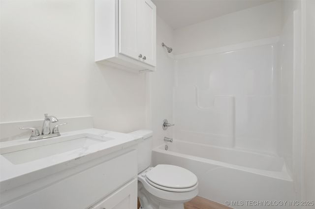 216 S Delaware Street, Dewey, OK 74029