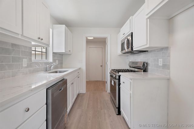 216 S Delaware Street, Dewey, OK 74029